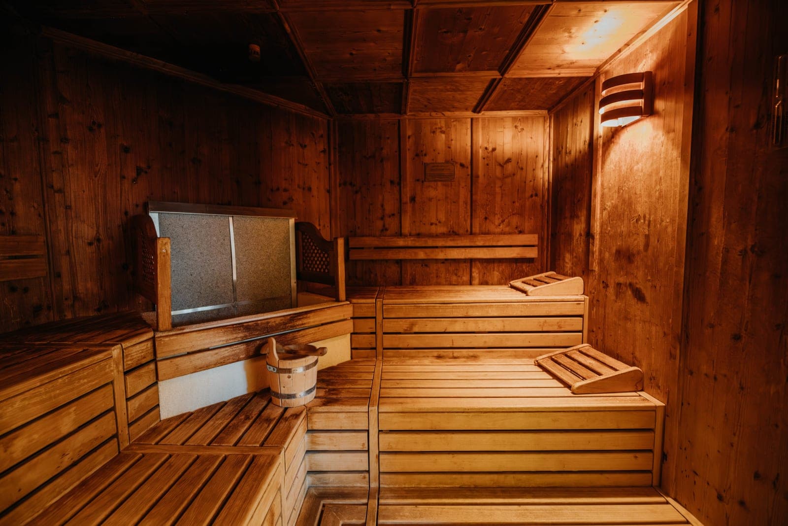 Bienestar y sauna: relajación después de un día de senderismo